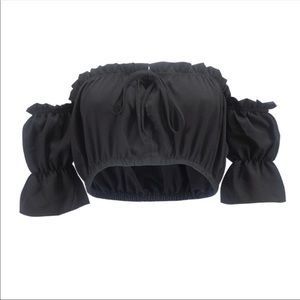 Off the shoulder Bardot short sleeve crop top